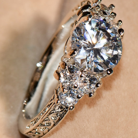 A Stylish And Luxurious Synthetic Zirconia Ring for Women, Perfect for Everyday Wear And Parties, Making It an Ideal Gift for Friends.