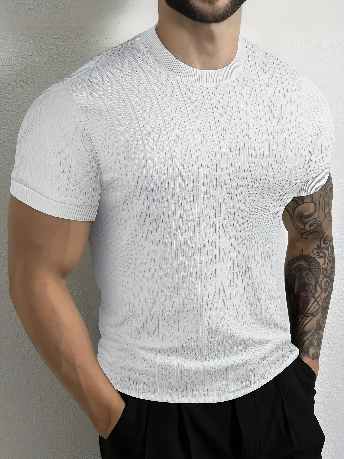 Men'S Textured Fabric Short-Sleeve T-Shirt with a Ribbed Collar And Cuffs, Perfect for Stylish Outdoor Sports And Casual Wear.