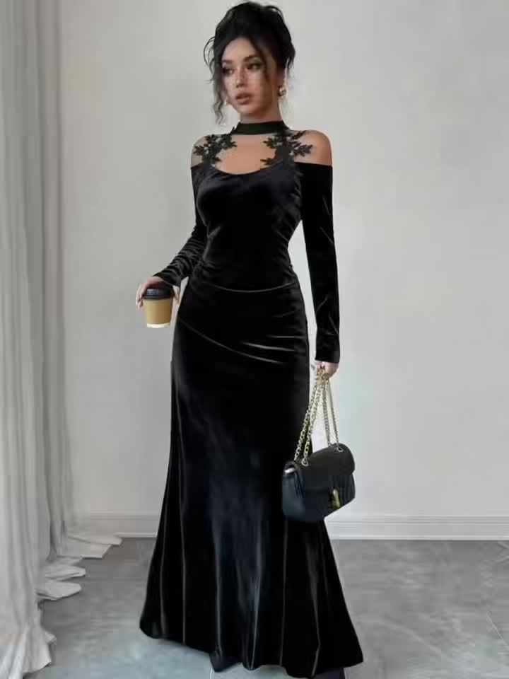 Elegant Velvet Halter Neck Strapless Dress with Embroidered Floral Details | V-Neck, A-Line Mermaid Skirt, Pleated Waist, Suitable for Street Dates, Daily, Parties