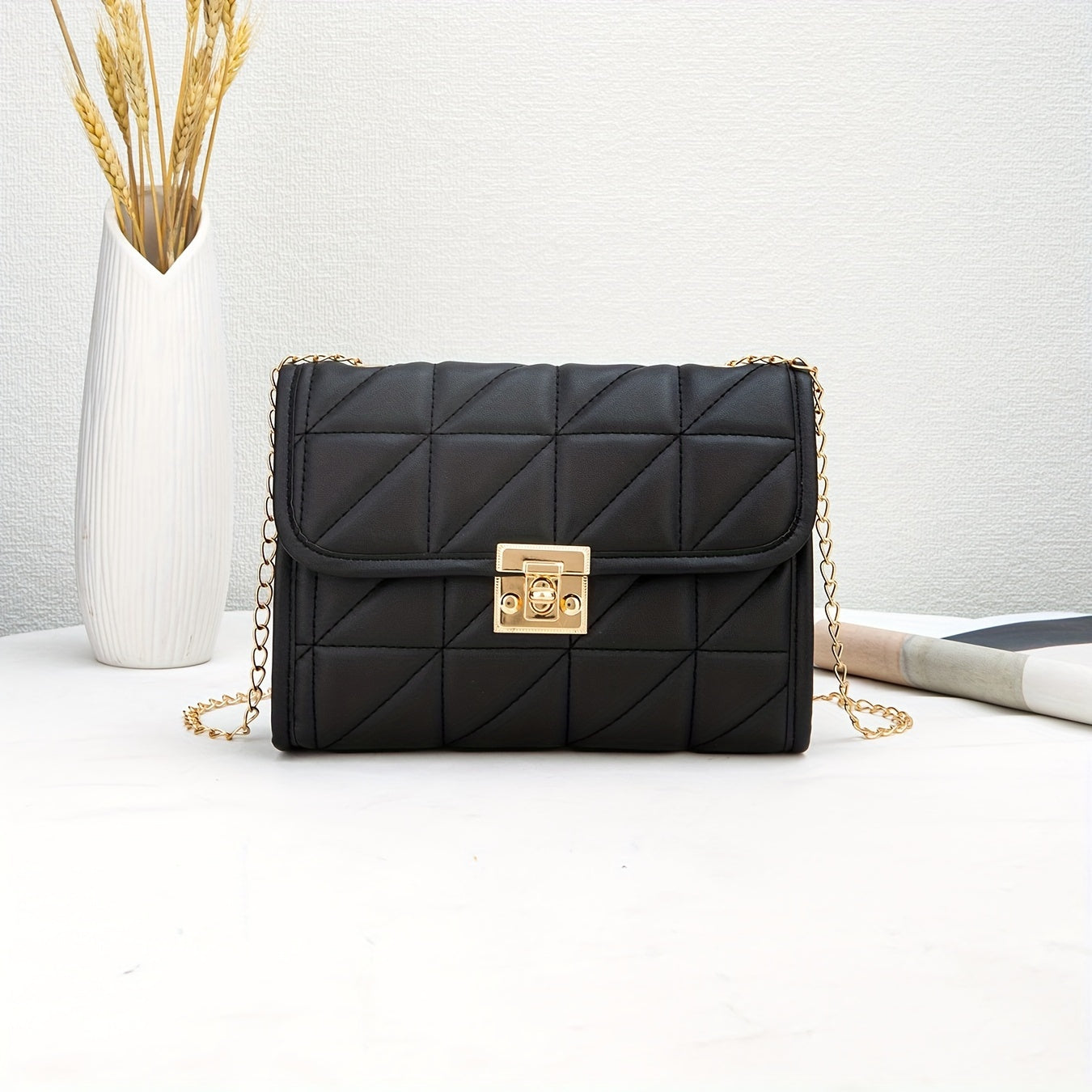 Sac Bandoulière Matelassé Élégant – Sangle Chaîne, Fermeture Simple à Loquet, Sac Épaule Décontracté Couleur Unie