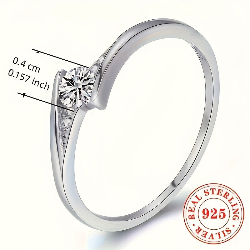 Bague de fiançailles élégante en argent S925 plaqué or 18K – design simple et luxueux avec pierre ronde synthétique, idéale pour les mariages et banquets, bijou raffiné pour femme