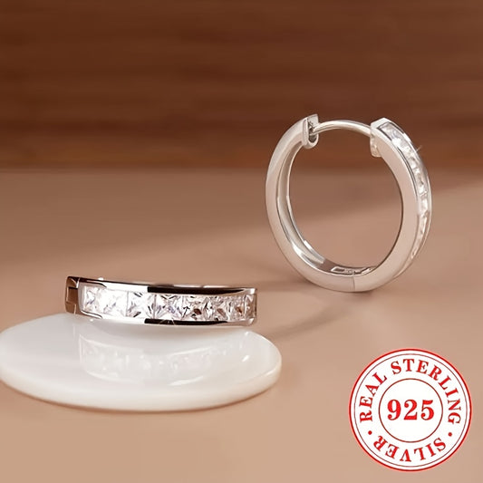 1 paire de boucles d’oreilles pour femmes en argent sterling S925 avec zirconia synthétique brillant, clous ronds, élégantes et légères, parfaites pour mariages et fêtes.