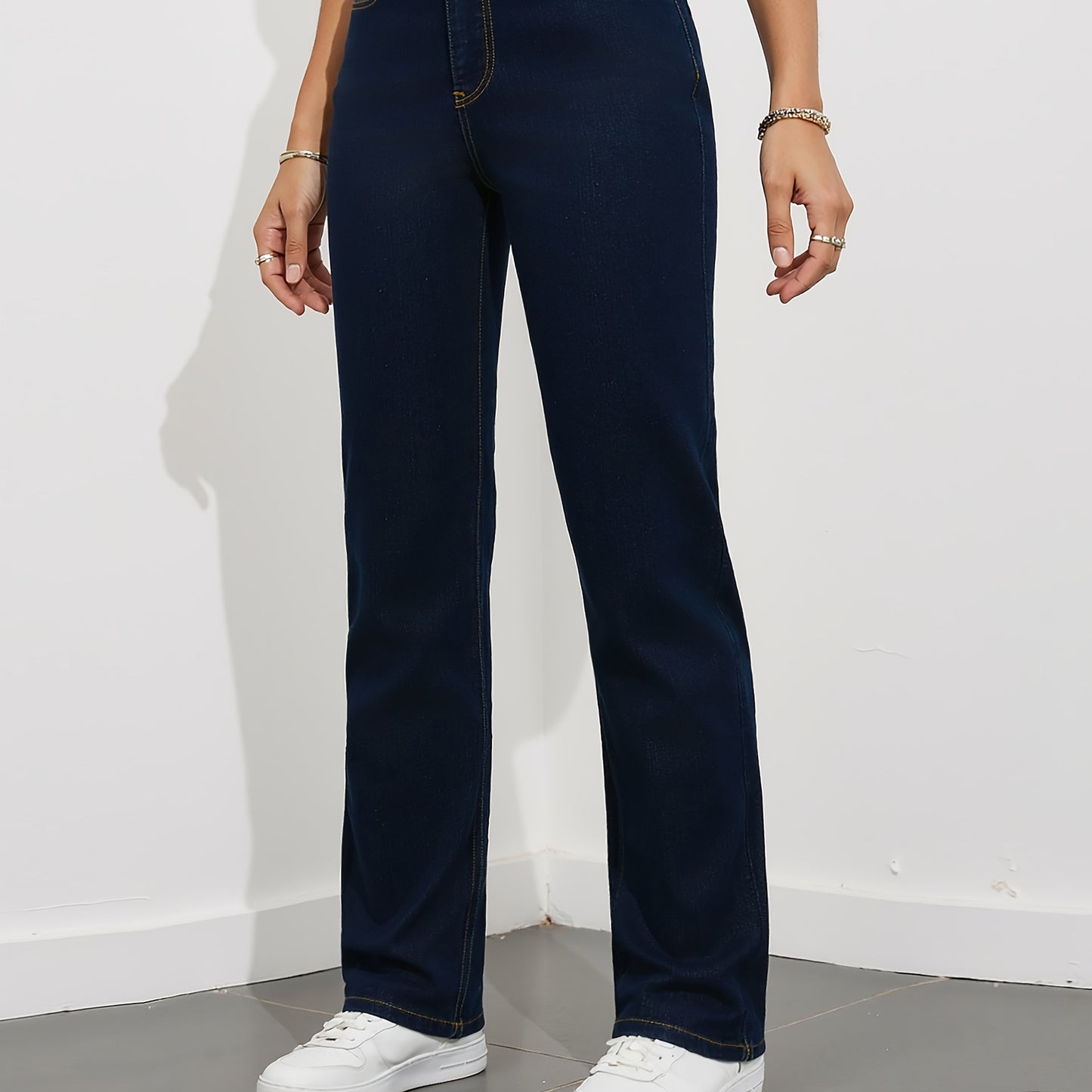 Pantalon élégant pour femme, taille haute, jambes larges - Bleu marine uni, coupe fuselée structurée, poche arrière en forme de cœur