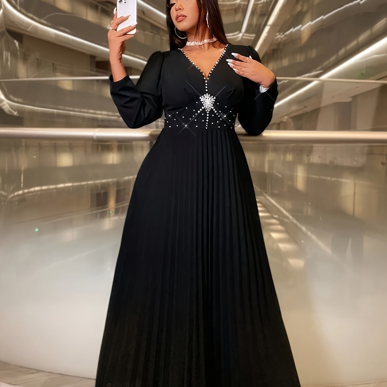 Plus Size - Elegant Long-Sleeved Summer Maxi Dress with Pleated Hem, Perfect for Parties, Dinners, And Weddings.