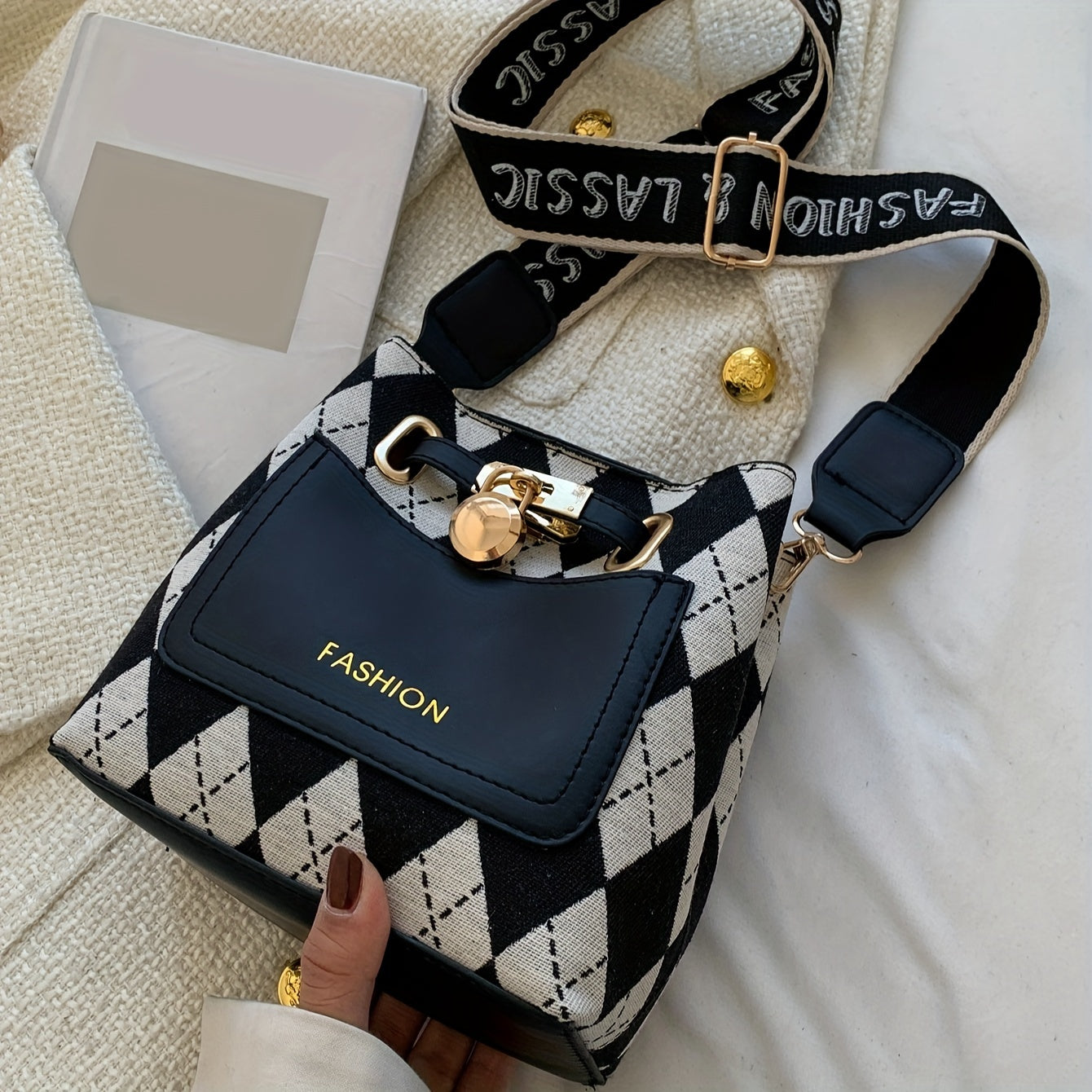 Mini sac bandoulière à carreaux noir et blanc femme