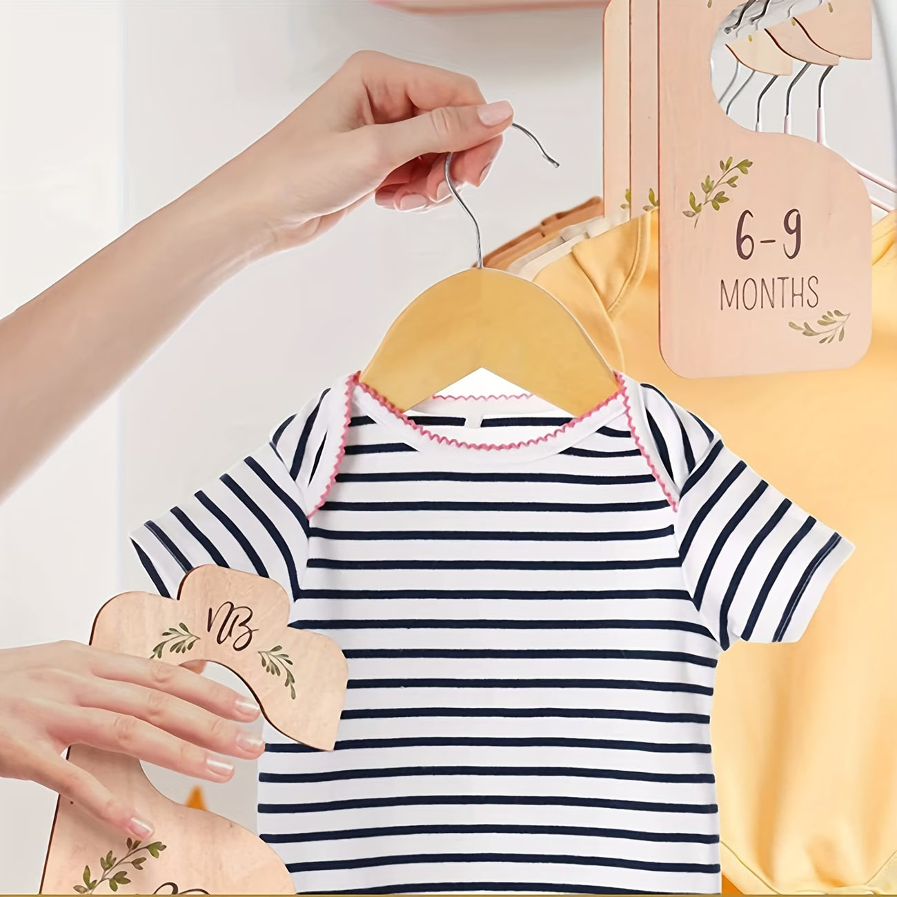 8-Piece Wooden Baby Closet Dividers – Double-Sided Nursery Clothes Size Organizers (0–24 Months)