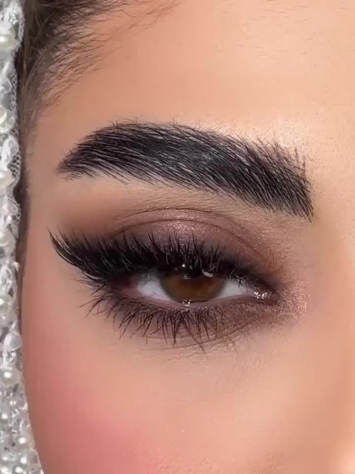 140/168pcs Faux Cils en Touffes Imitation Fourrure d’Écureuil – Courbure D 0.07mm, Longueurs Mixtes 9-16mm, Effet Naturel, Réutilisables et Hypoallergéniques