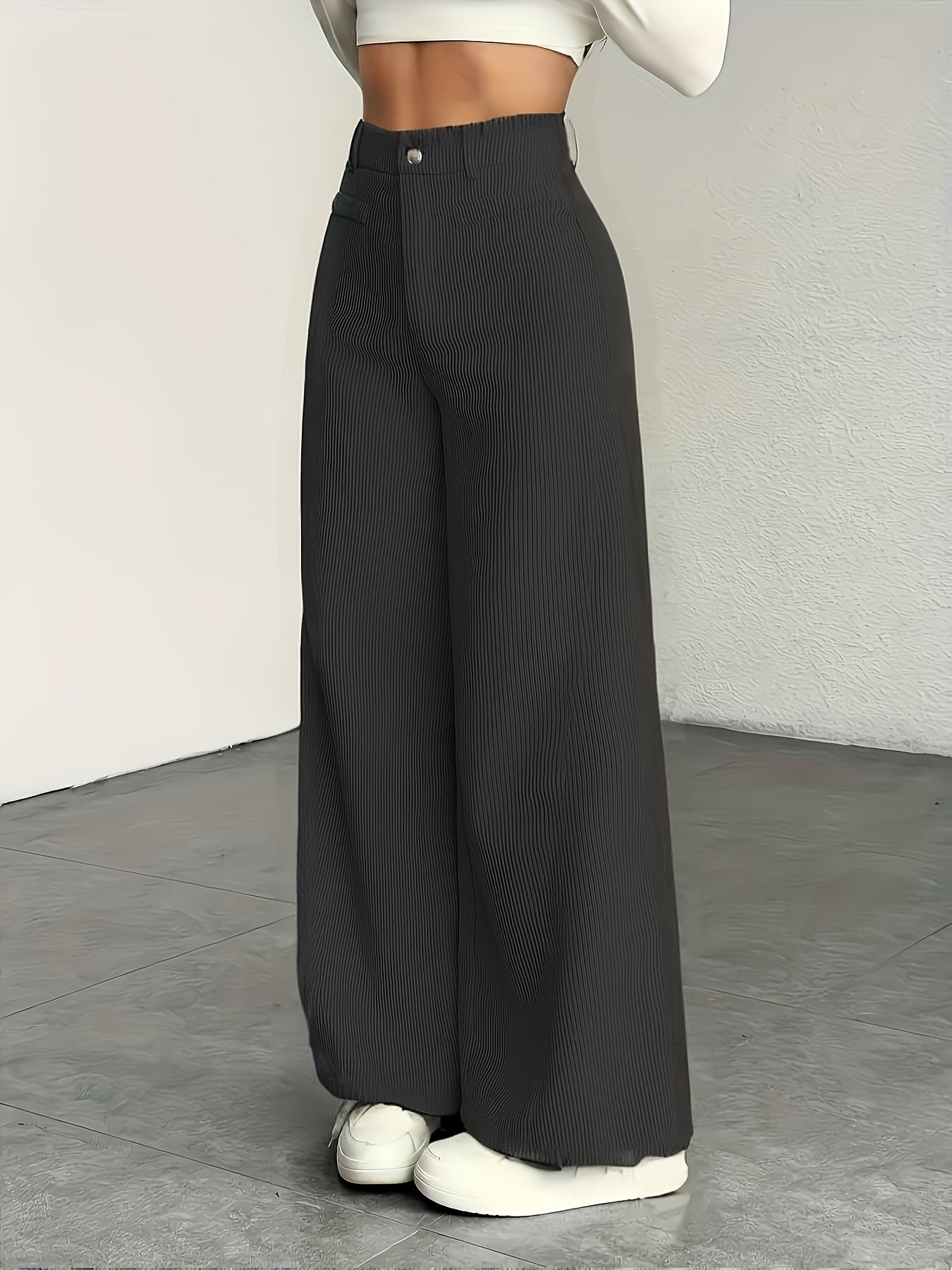 Ensemble trois pièces beige pour femme : pantalon taille haute à jambes larges en velours côtelé