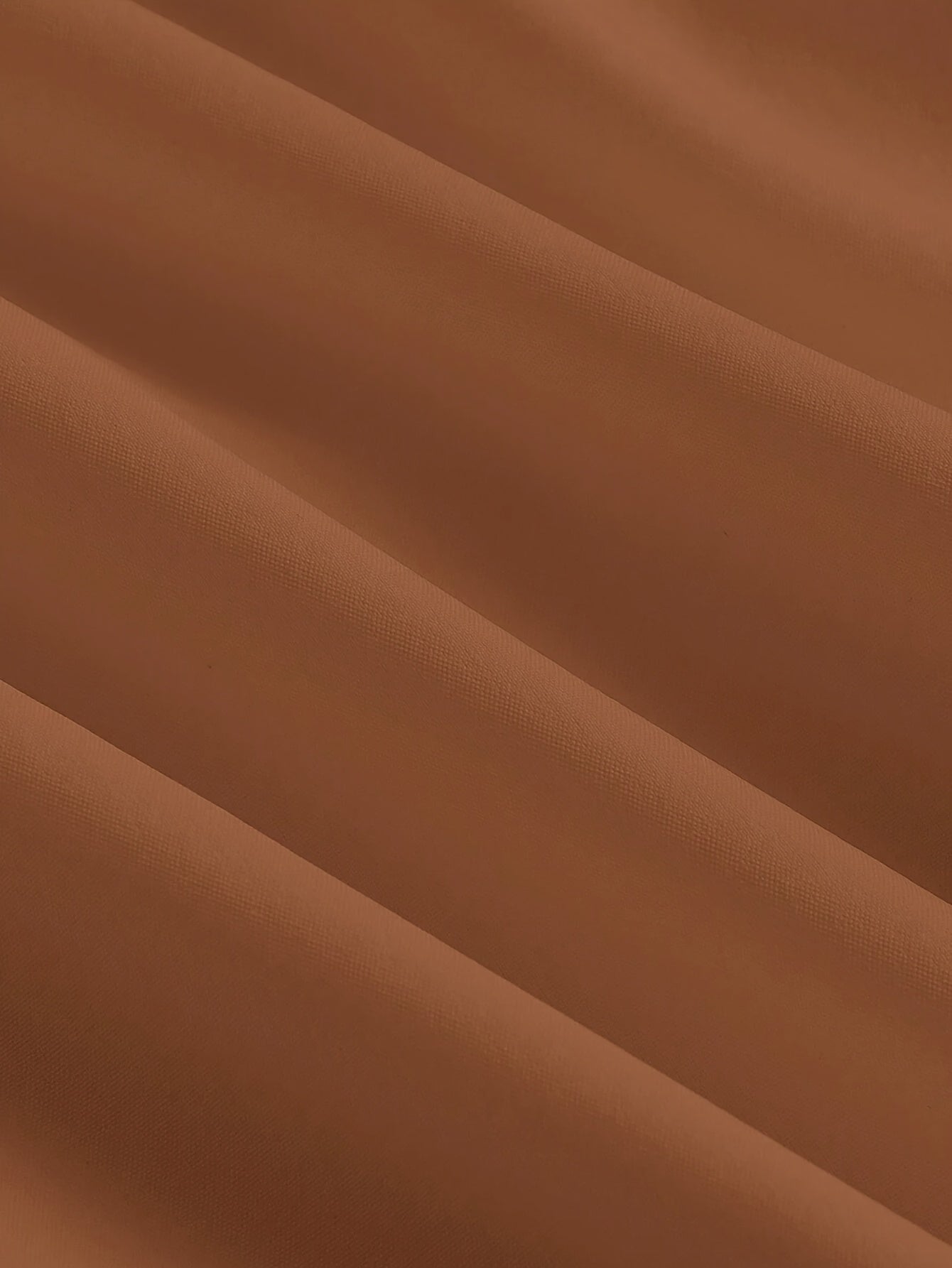 Robe Midi Femme Élégante – Coupe A-Line Marron, Bretelles Fines Ajustables, Taille Cintrée, Sans Manches, Épaules Dévoilées, Idéale Printemps/Été