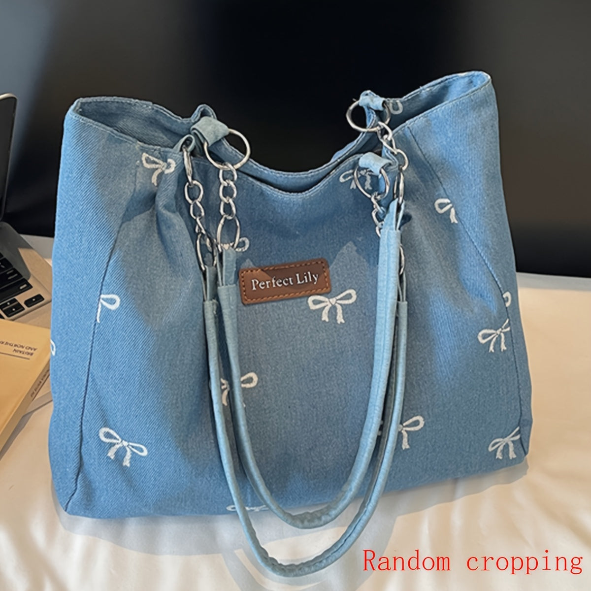 Sac Cabas Femme– Bandoulière Chaîne Fixe, Broderie Nœud, Fermeture Zippée Durable, Idéal Quotidien, Shopping et Sorties – Bleu Clair / Bleu Foncé, Idée Cadeau Élégante