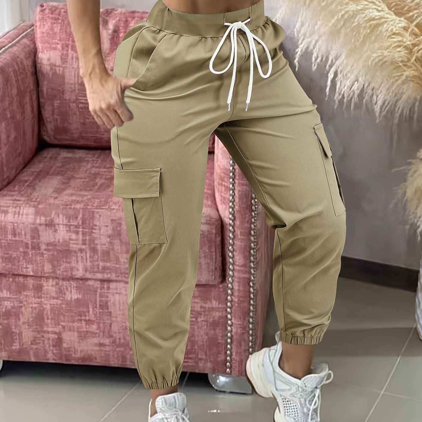 Pantalon Cargo Femme Décontracté – Beige, Taille à Cordon, Multiples Poches, Ourlet Effiloché, Tous Saisons