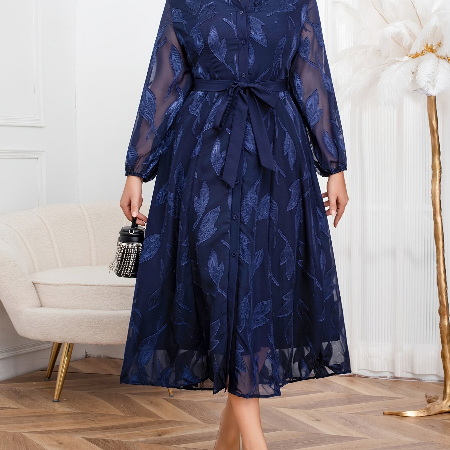 Plus Size - New Middle Eastern Style Fashionable And Elegant Waist-Tied Dress in Plus Sizes.