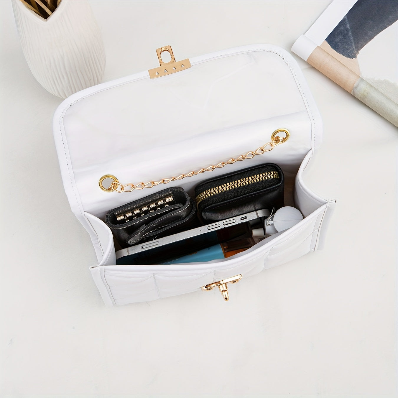 Sac Bandoulière Matelassé Élégant – Sangle Chaîne, Fermeture Simple à Loquet, Sac Épaule Décontracté Couleur Unie