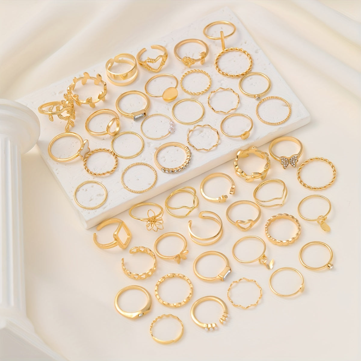 A Set of 47 Minimalist Butterfly Heart Rose Rings for Women, Perfect for Everyday Wear, Dates, And Vacations