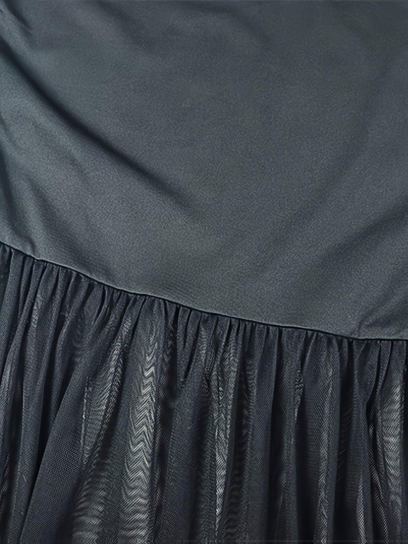 Robe Longue Élégante Femme – Coupe Slim Sans Manches