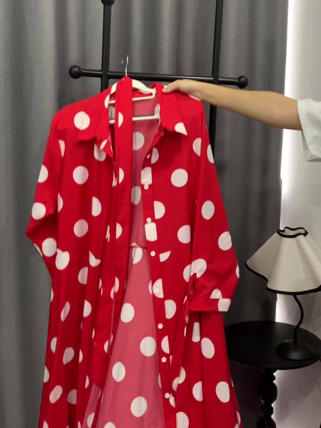 Robe Élégante Grande Taille – Femme, Maxi Robe à Pois, Boutonnée, Col avec Ceinture