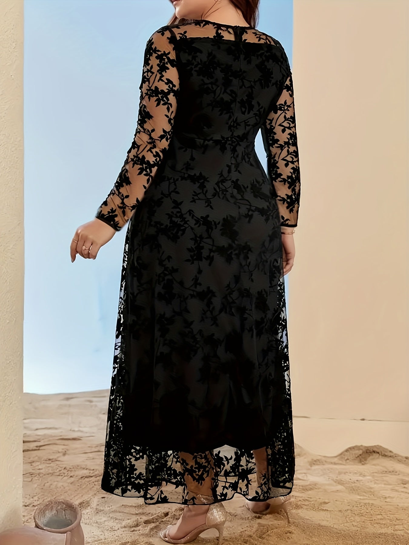 Robe Grande Taille Élégante – Imprimé, Manches Longues, Ourlet en Mesh Flocké, Haut Bodycon et Jupe Évasée en Forme de Cloche, Toutes Saisons, Tenues de Fête, Couture de Qualité, Tissu Respirant