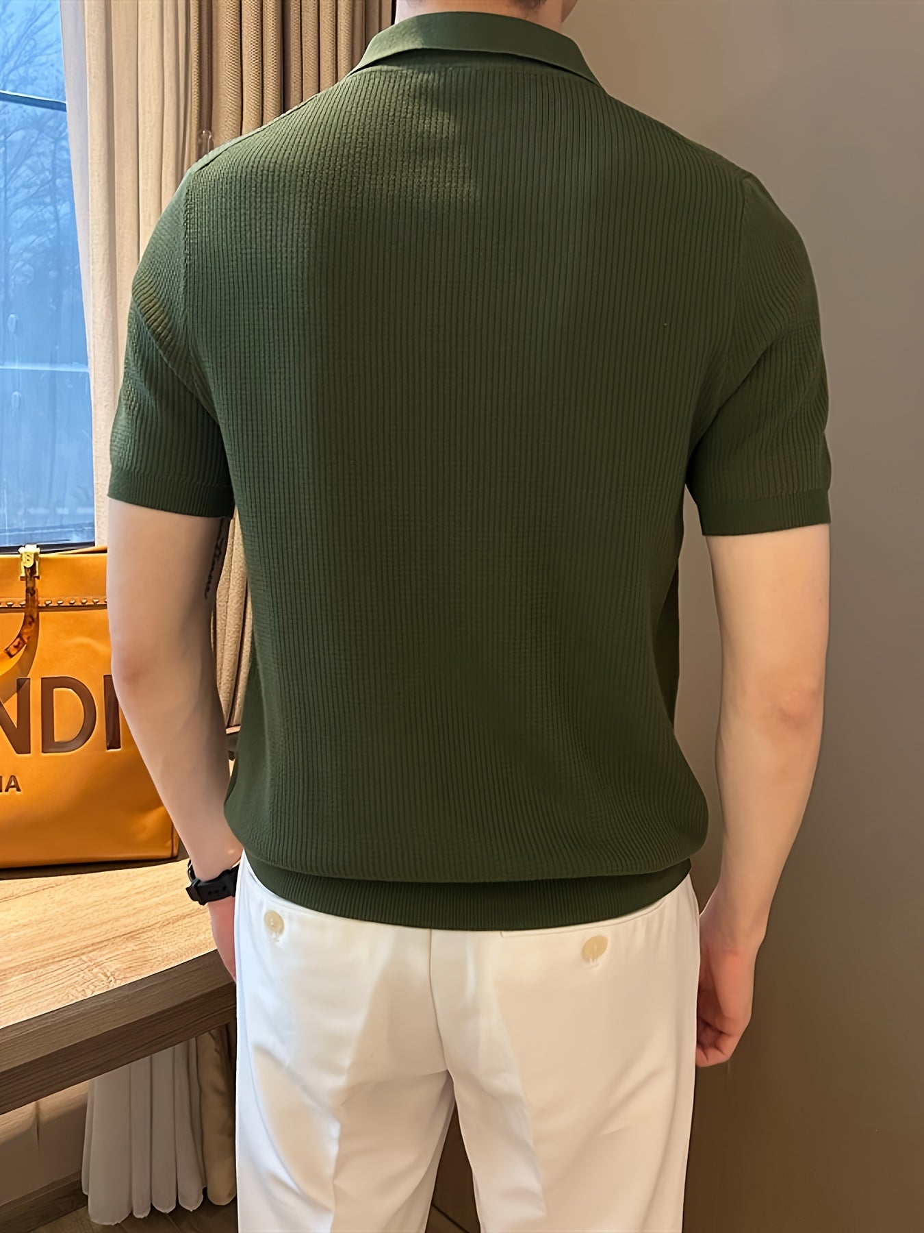 Men's Summer Retro Shirt - Breathable Stretch Knit, Classic Collar, Solid Green Casual T-Shirt, Regular Fit for Casual Attire, Warm Weather Outfit, Timeless Design, Stretchable Material, Short Sleeve Top, Stylish Men
