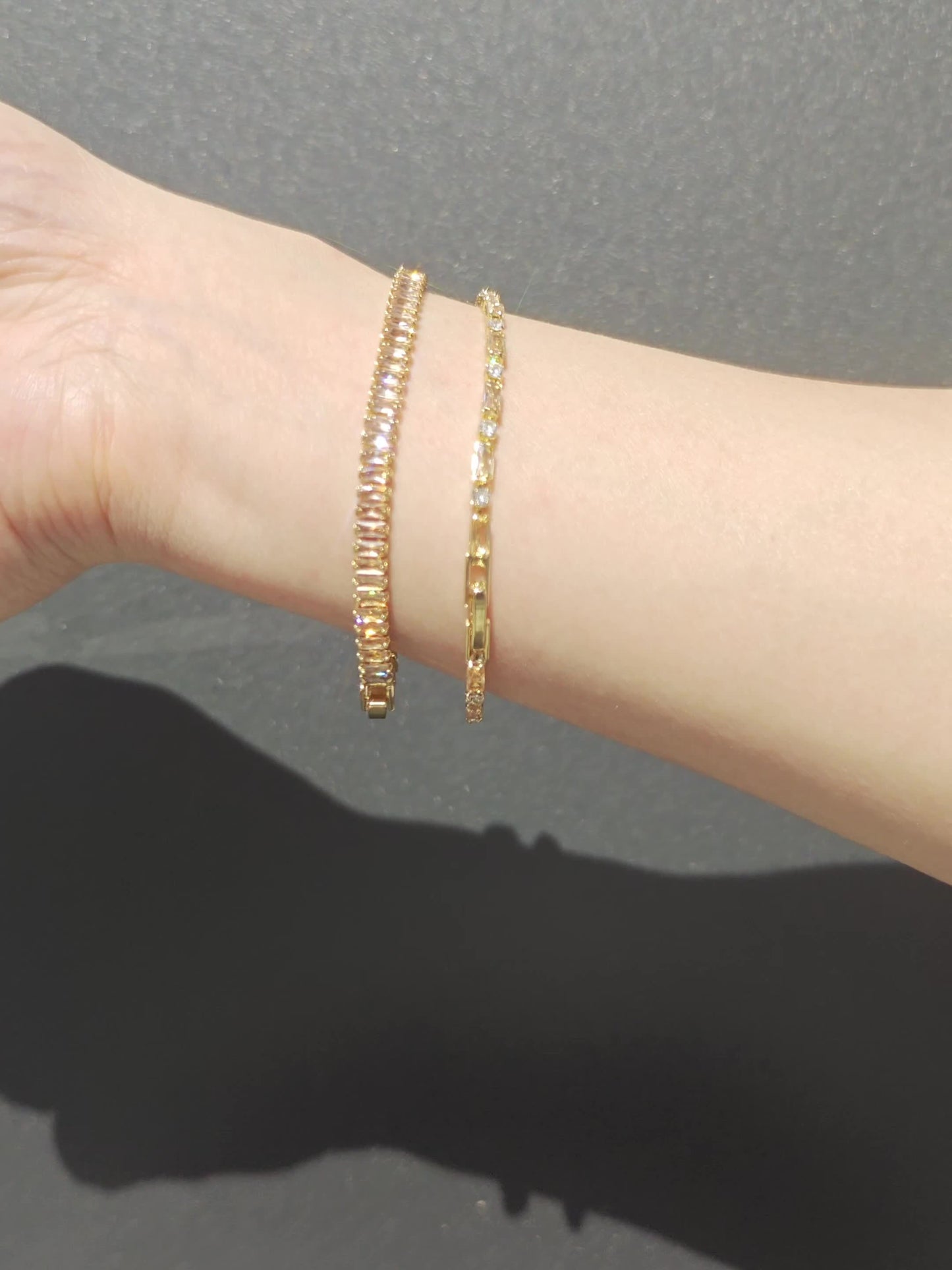 Lot de 2 Bracelets Tennis Femme – Style Élégant et Sexy, Alliage de Cuivre Plaqué Or 18K, Hypoallergénique et Anti-Oxydation, Design Unisexe, Zirconium Synthétique Rectangulaire 3A Effet Champagne, Bijoux Raffinés